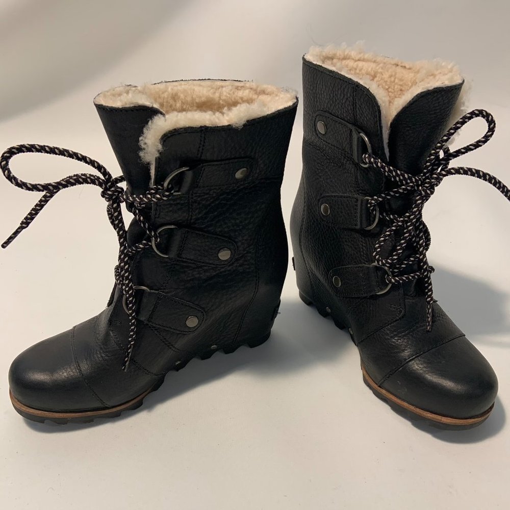 Sorel Joan of Arctic Black Leather Wedge Boot, Water Resistant (6)